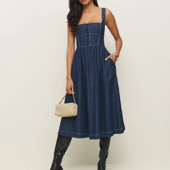 Reformation Dresses & Skirts - Reformation Tagliatelle Denim Midi Dress Blue - Size 6